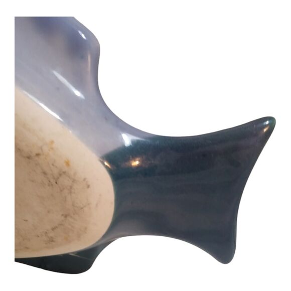 Kent Follette Signed Art Pottery 12½" Royal Blue Floral Fish Shaped Tray - Picture 9 of 10